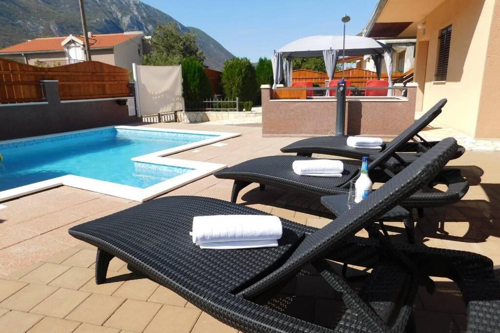 Holiday Home Jass Near Makarska Zagvozd المظهر الخارجي الصورة