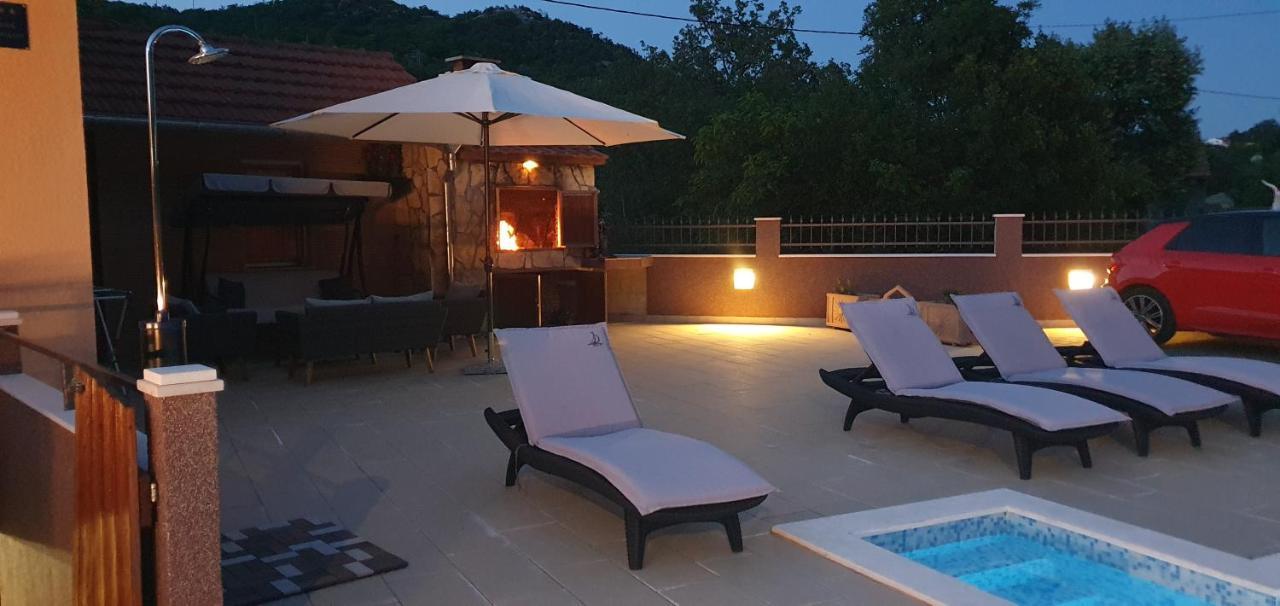 Holiday Home Jass Near Makarska Zagvozd المظهر الخارجي الصورة
